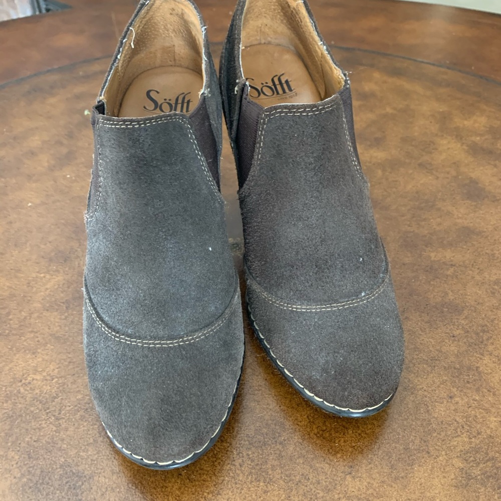 Shoes - Picture 5 of 5